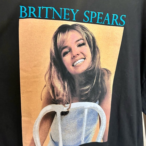 Black Britney Spears Graphic Long-sleeve T-Shirt - Picture 2 of 4